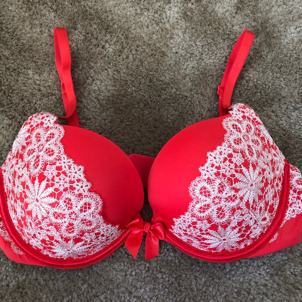 Push-Up Bra